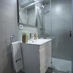 Hostly Casa De Especias Севилья