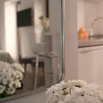 Hostly Casa De Especias Севилья