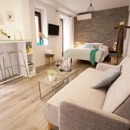 Hostly Casa De Especias * 세비야